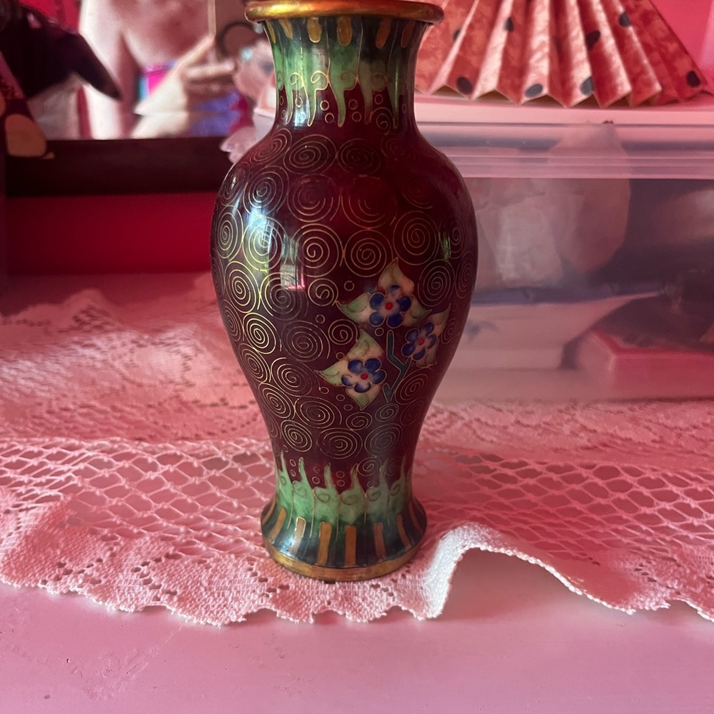 Elegant Multicolor Vase with Gold Accents